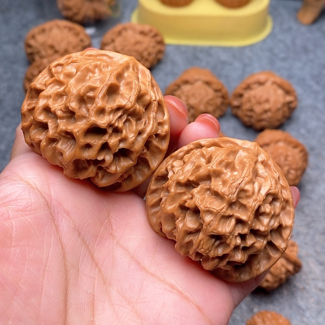 文玩核桃把件精品龙鳞47