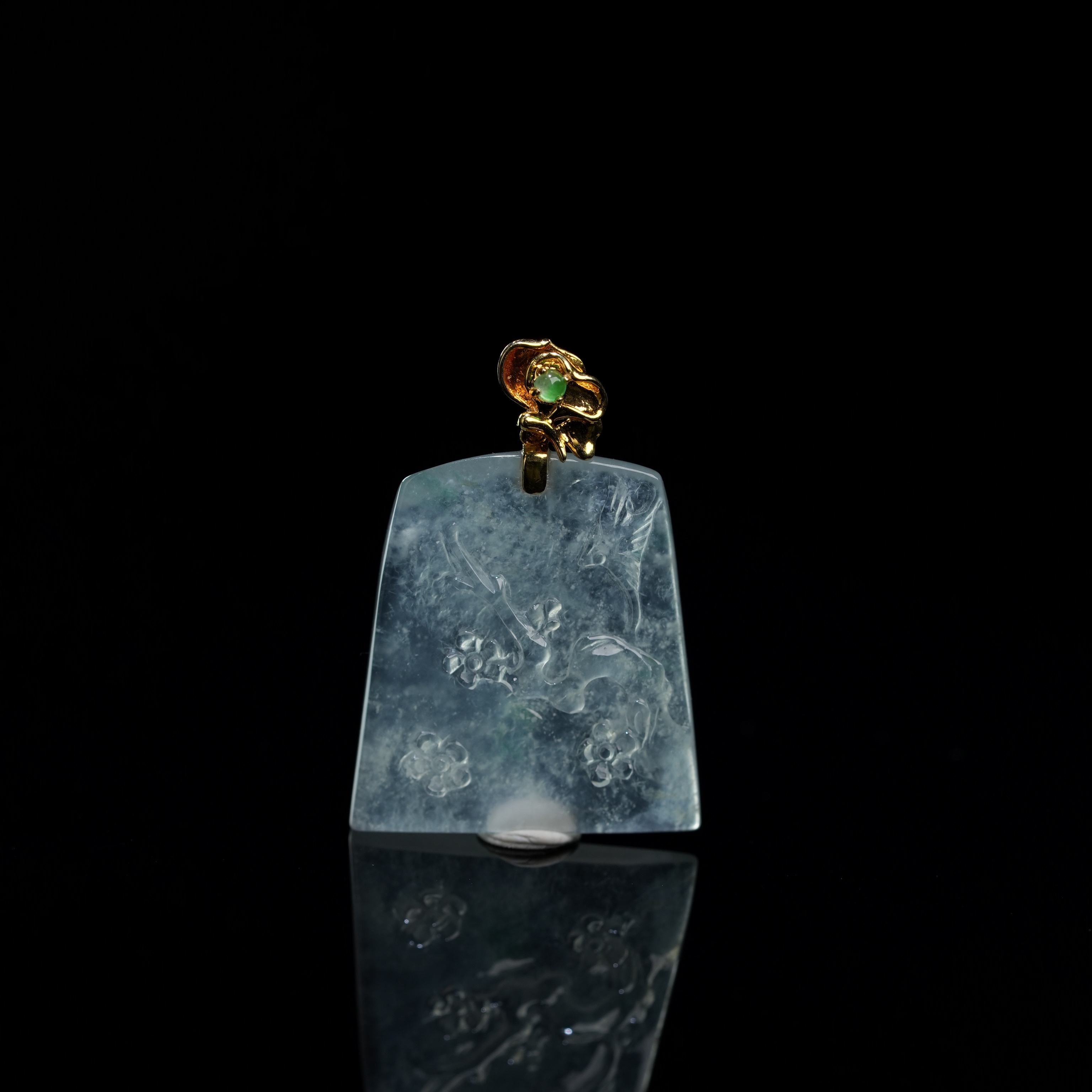 YQR008  喜上眉梢  翡翠挂件