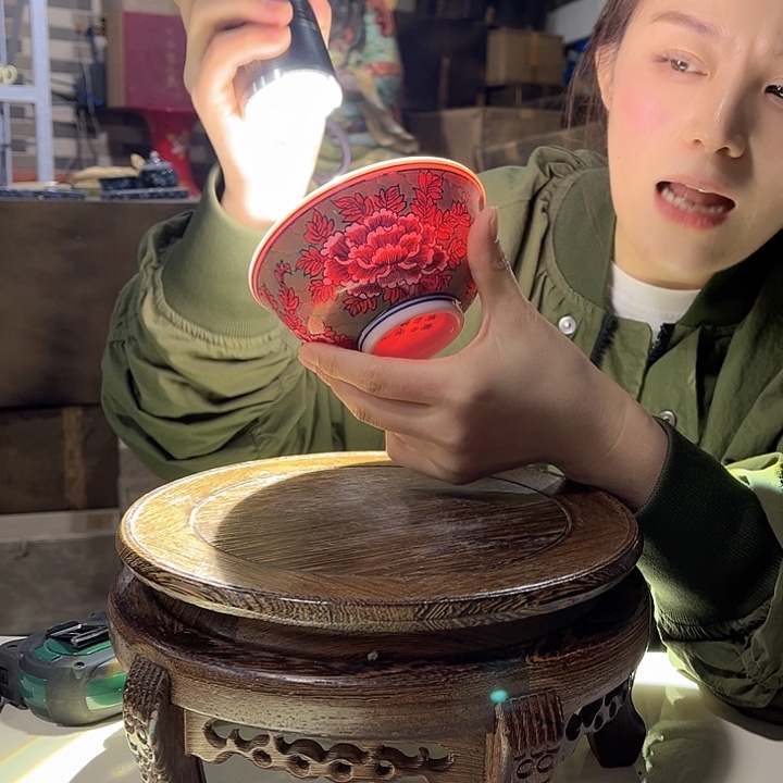 摆件陶瓷//////景德镇陶瓷瓷器。红。