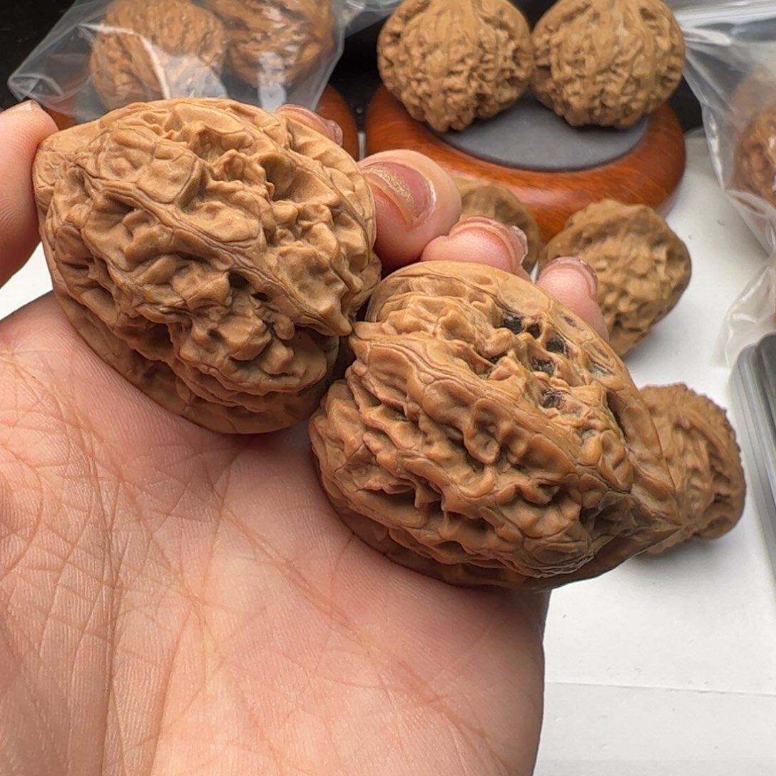 文玩核桃吊坠腐****忆火苗