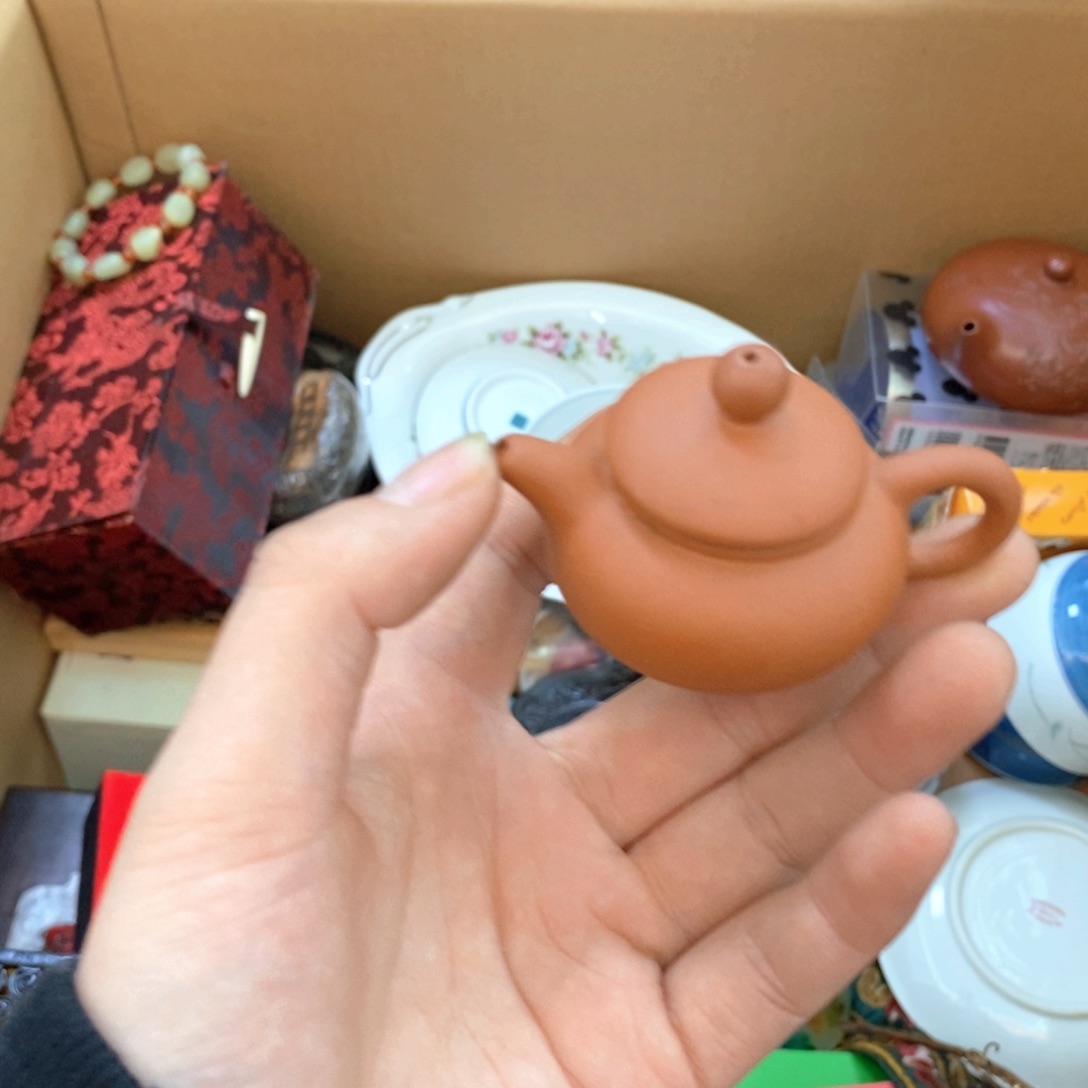 瓷片并不会哈哈哈哈哈哈