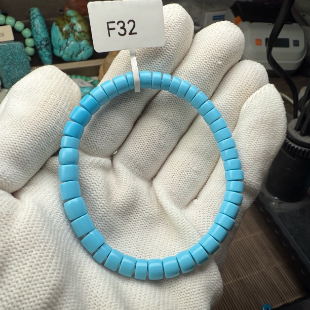 F32高瓷蓝直切手串6+