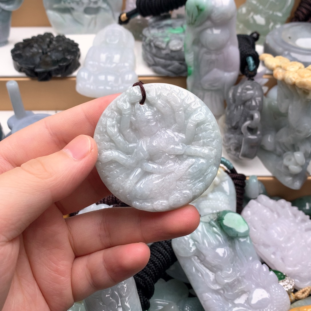 吊坠(不含链)未镶嵌翡翠