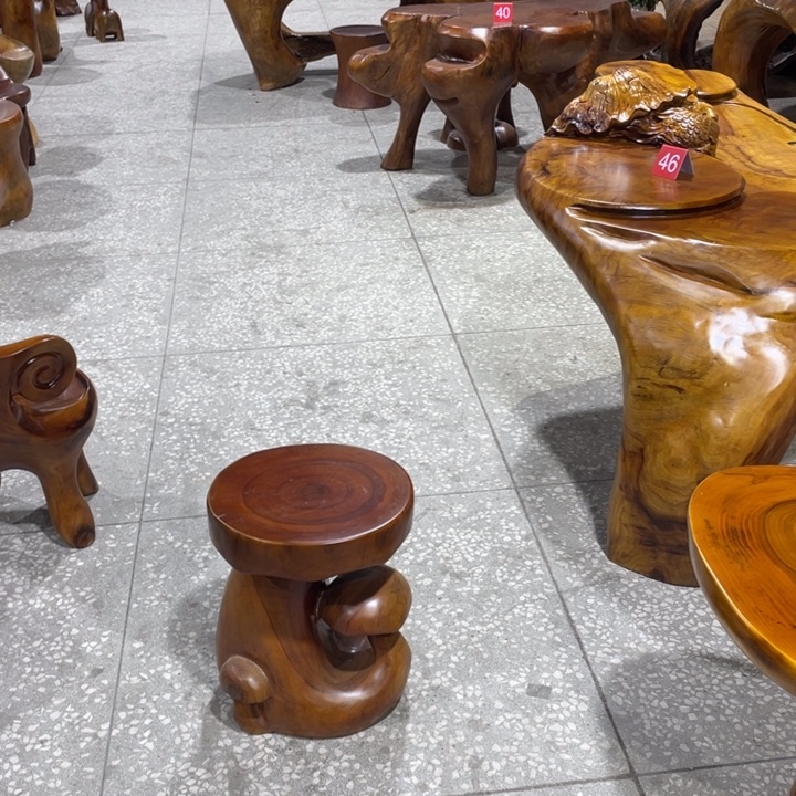 诚***器香榧木香樟木实木整体蘑菇凳