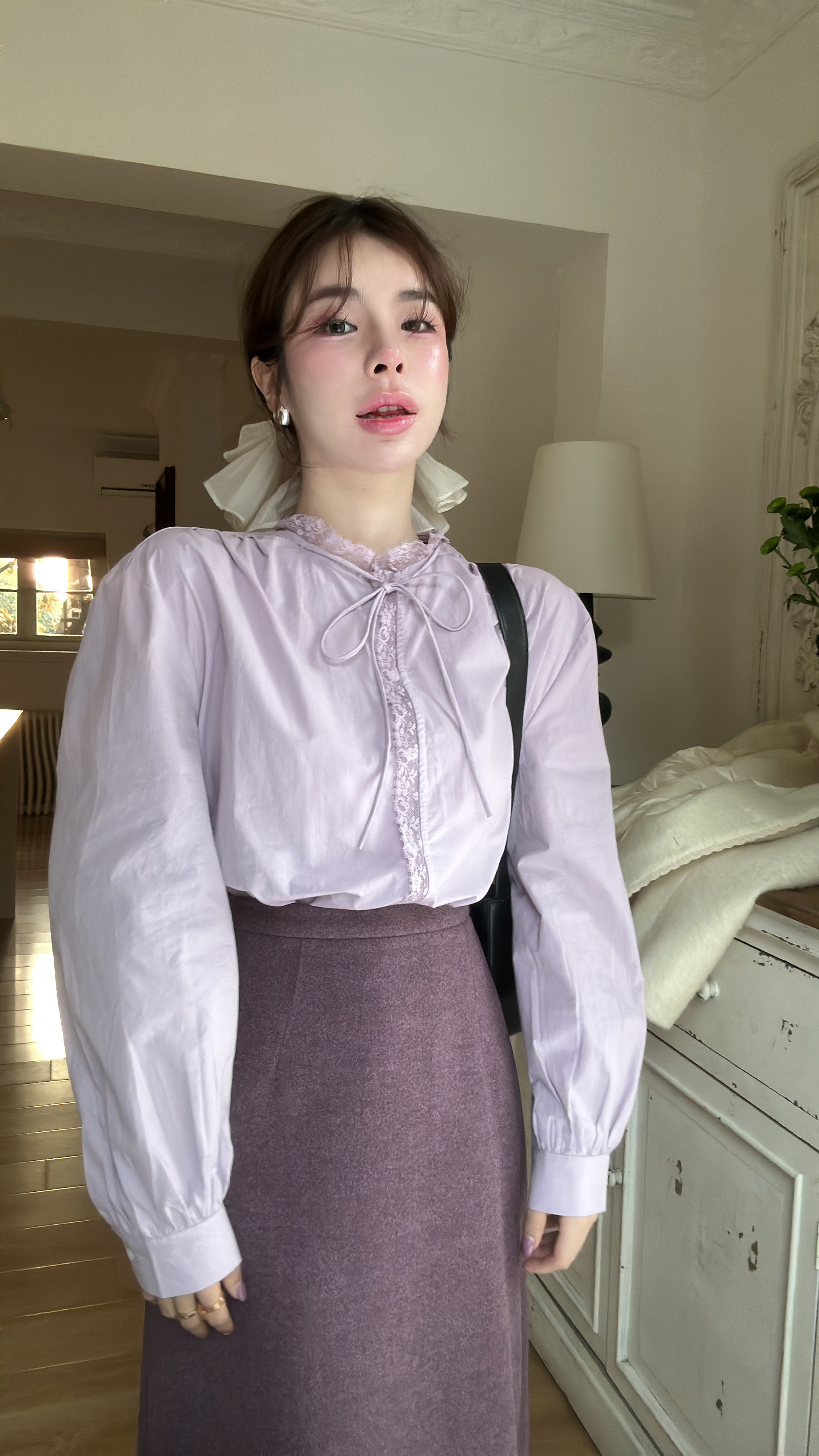 【HuiHui】韩系蕾丝花边系带衬衫设计感小众别致长袖（A1601）