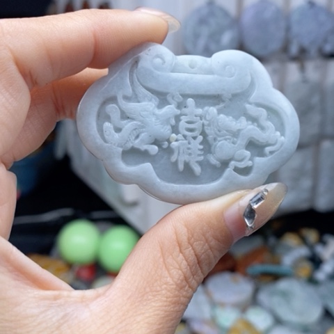 翡翠颈饰未镶嵌翡翠