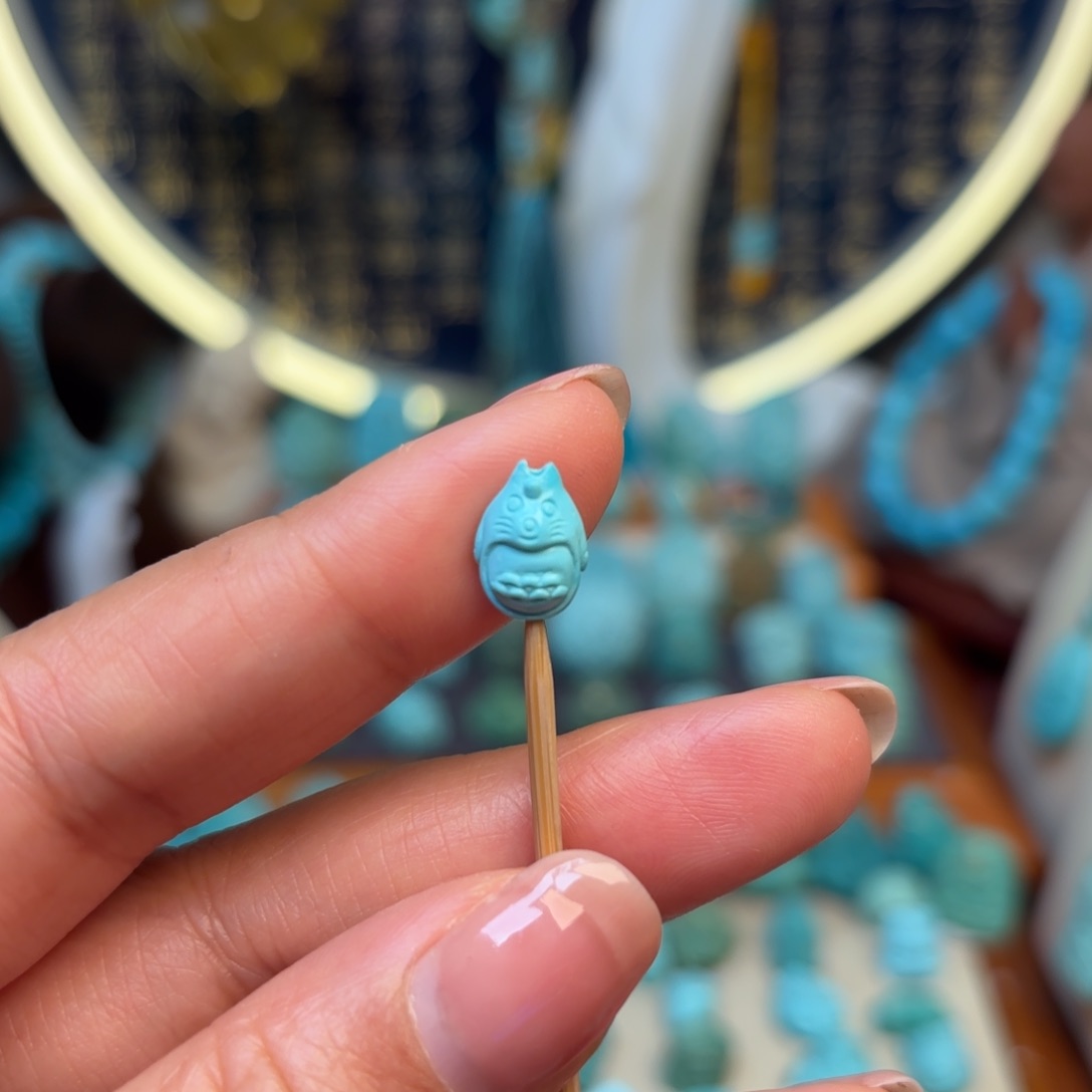 南红玛瑙配饰未镶嵌