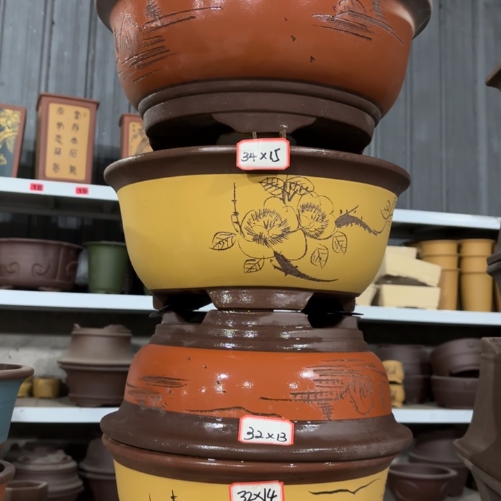 花盆紫砂100-4。         