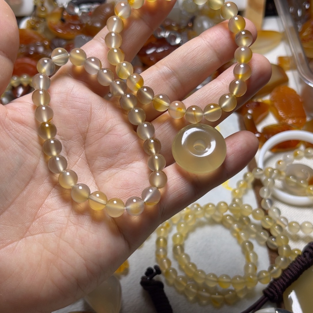 苏***2玛瑙/玉髓未镶嵌颈饰3308