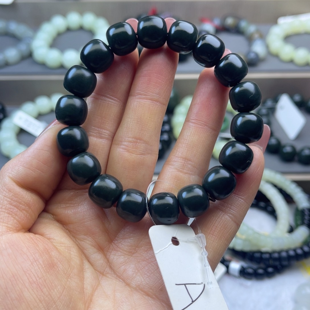 和田玉手链未镶嵌