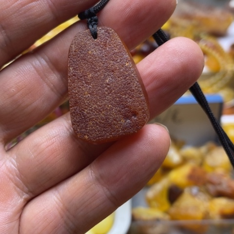 手串蜜蜡未镶嵌吊坠