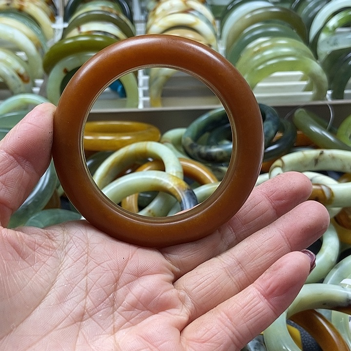 蛇纹石玉手镯未镶嵌欣****起