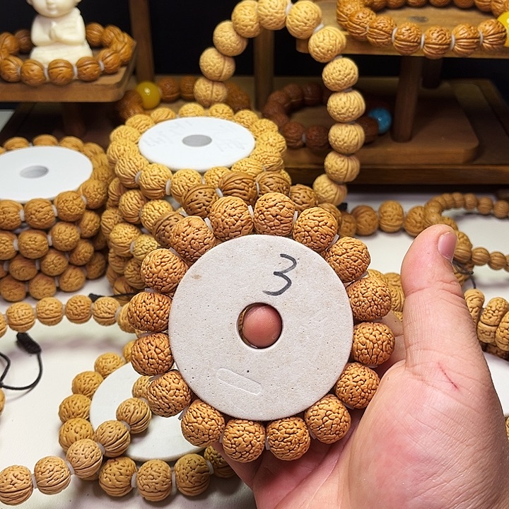 啊***呱吊坠桃核龙鳞野凤