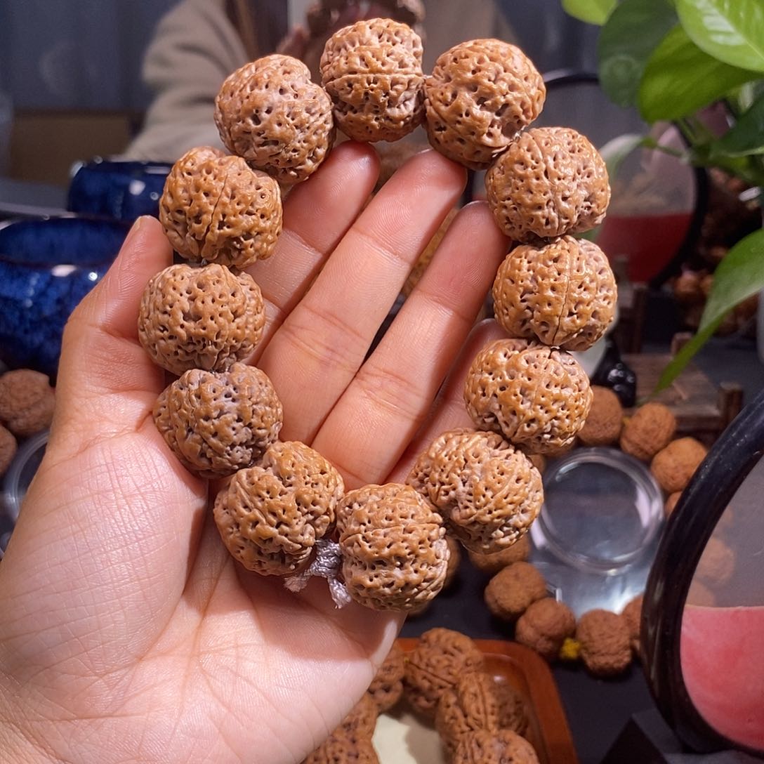 金刚菩提手串满天星蜂王菠萝蜜26mm