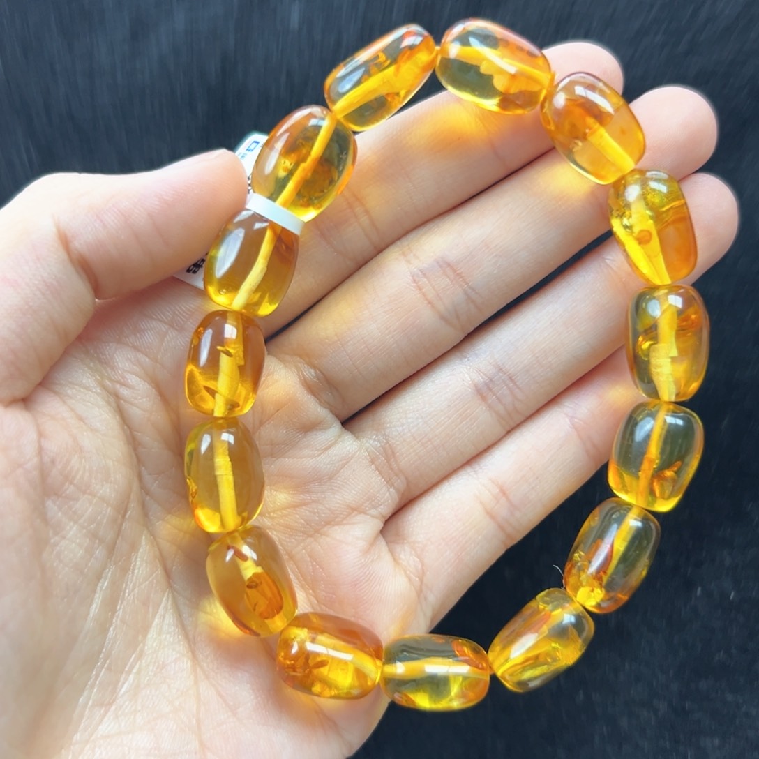 琥珀珠宝奇石未镶嵌