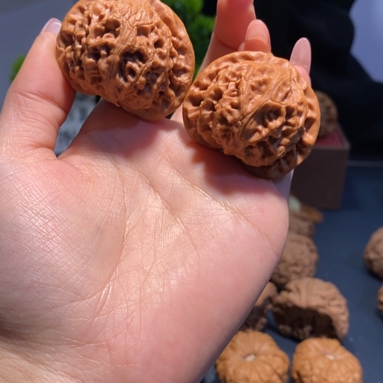 文玩核桃把件文玩核桃手把件9宫灯