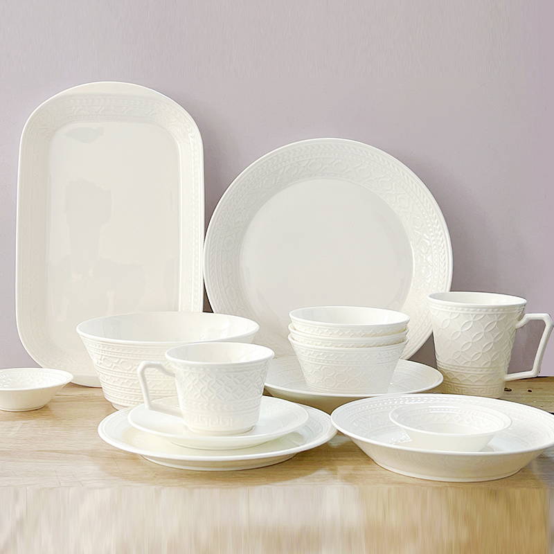 灯笼纯白骨瓷碗家用新款简约浮雕餐具碗碟可微波汤面碗