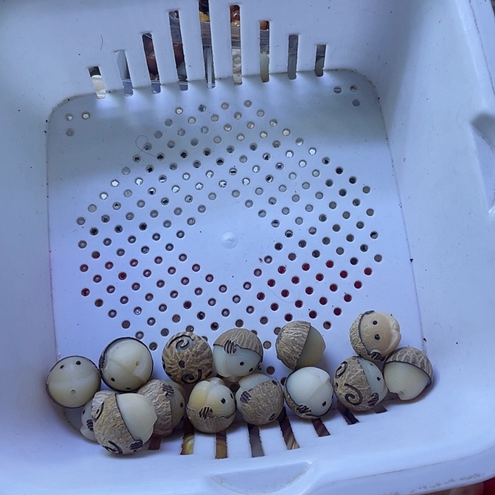 白玉菩提吊坠精品蛋仔八个