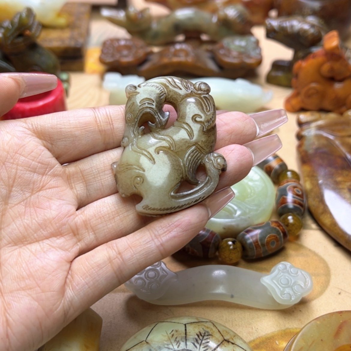 【闪购商品】蛇纹石玉颈饰未镶嵌
