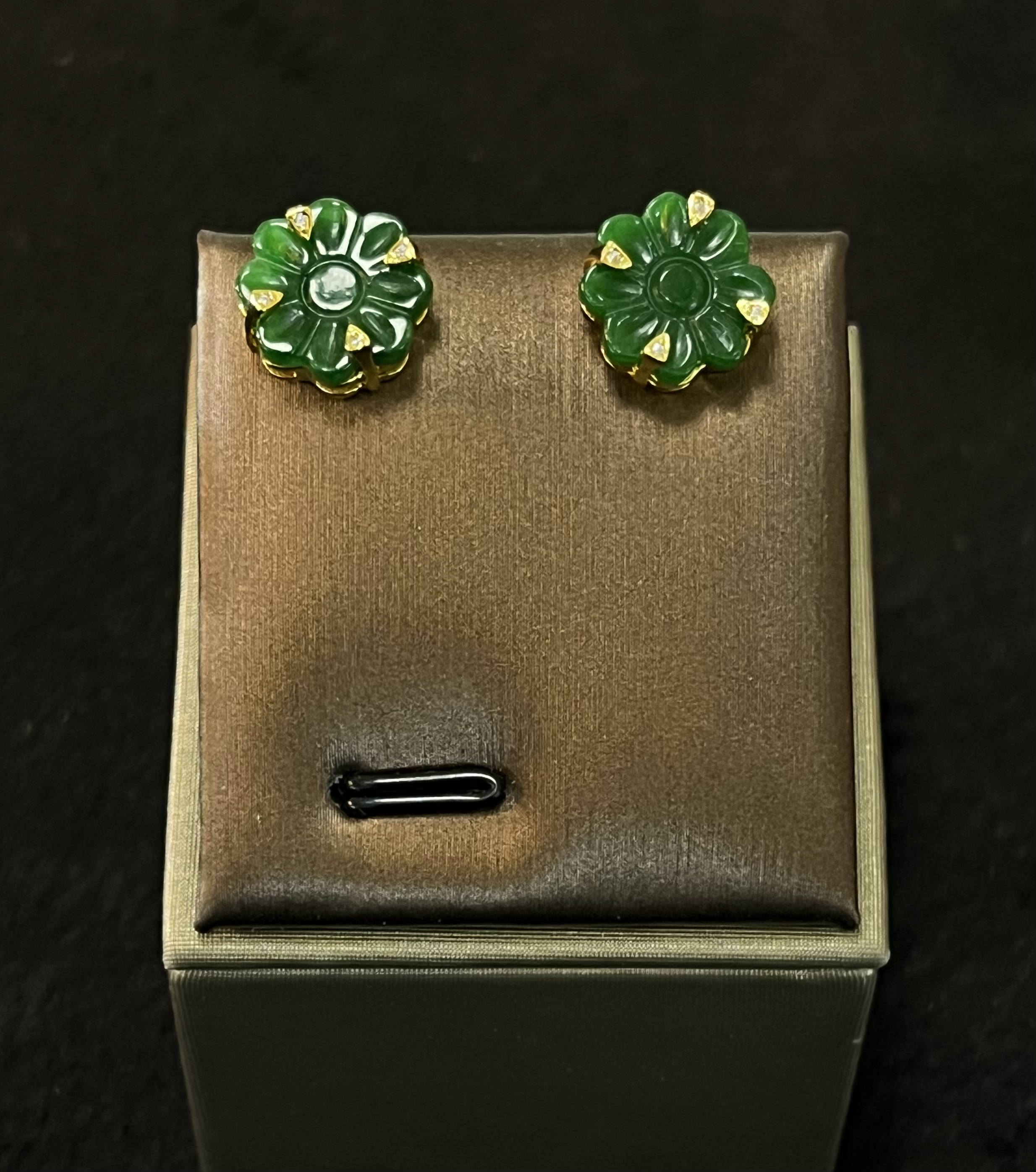 合金耳饰 绿色耳钉 简单大方得体