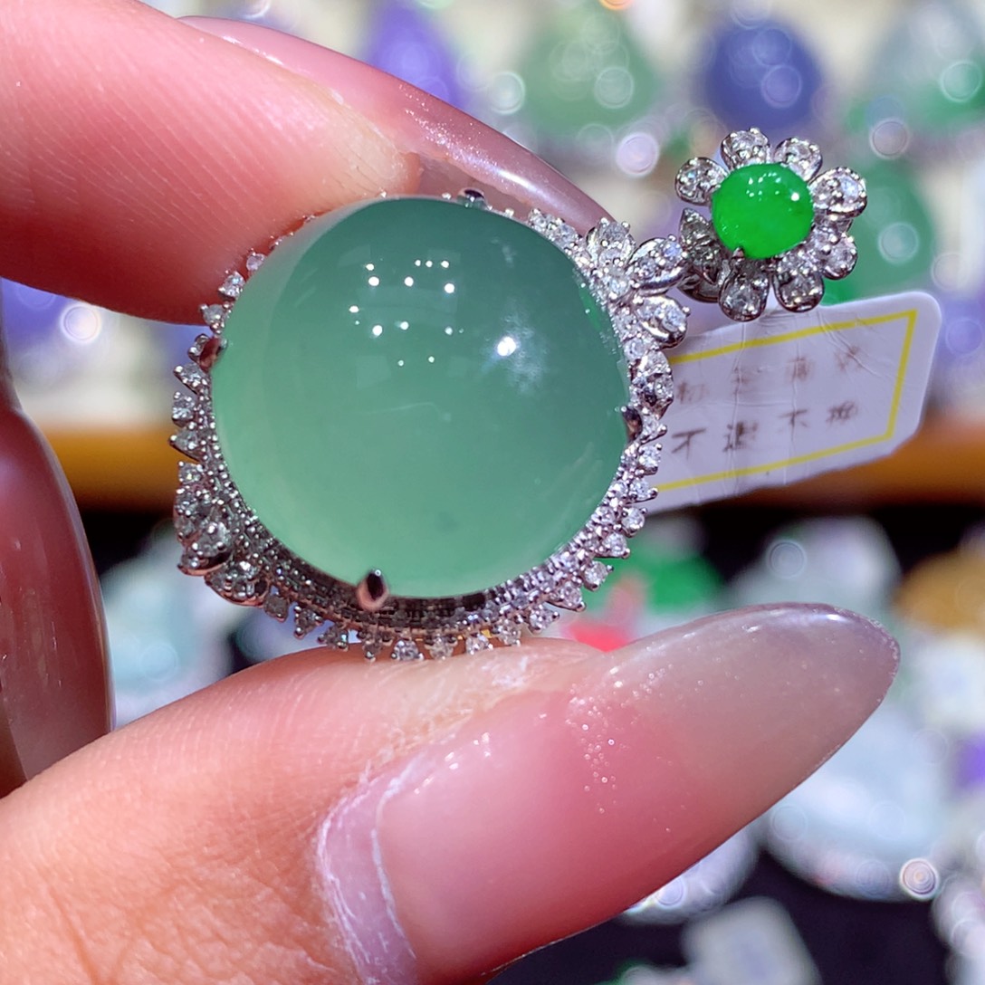 翡翠18K金镶嵌吊坠(不含链)