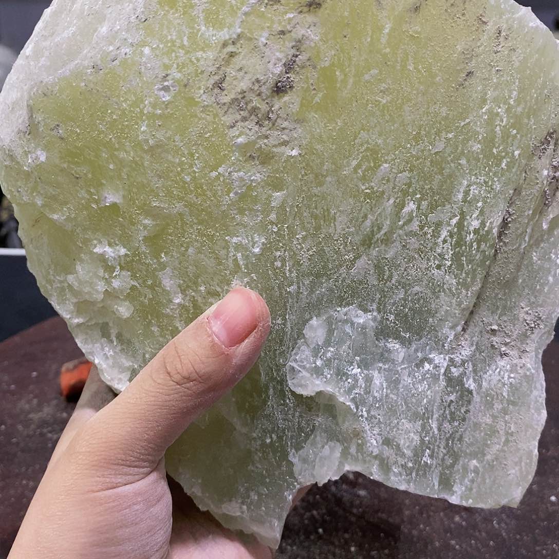 蛇纹石玉原石未镶嵌闲**水