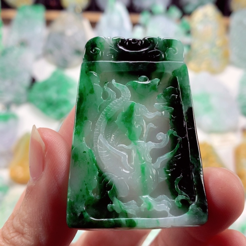 【闪购商品】翡翠吊坠(不含链)未镶嵌