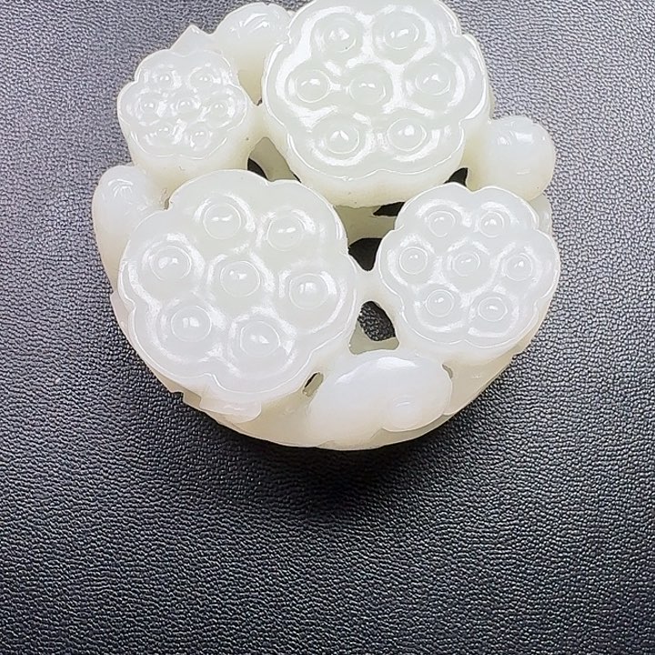 用***2和田玉未镶嵌挂件