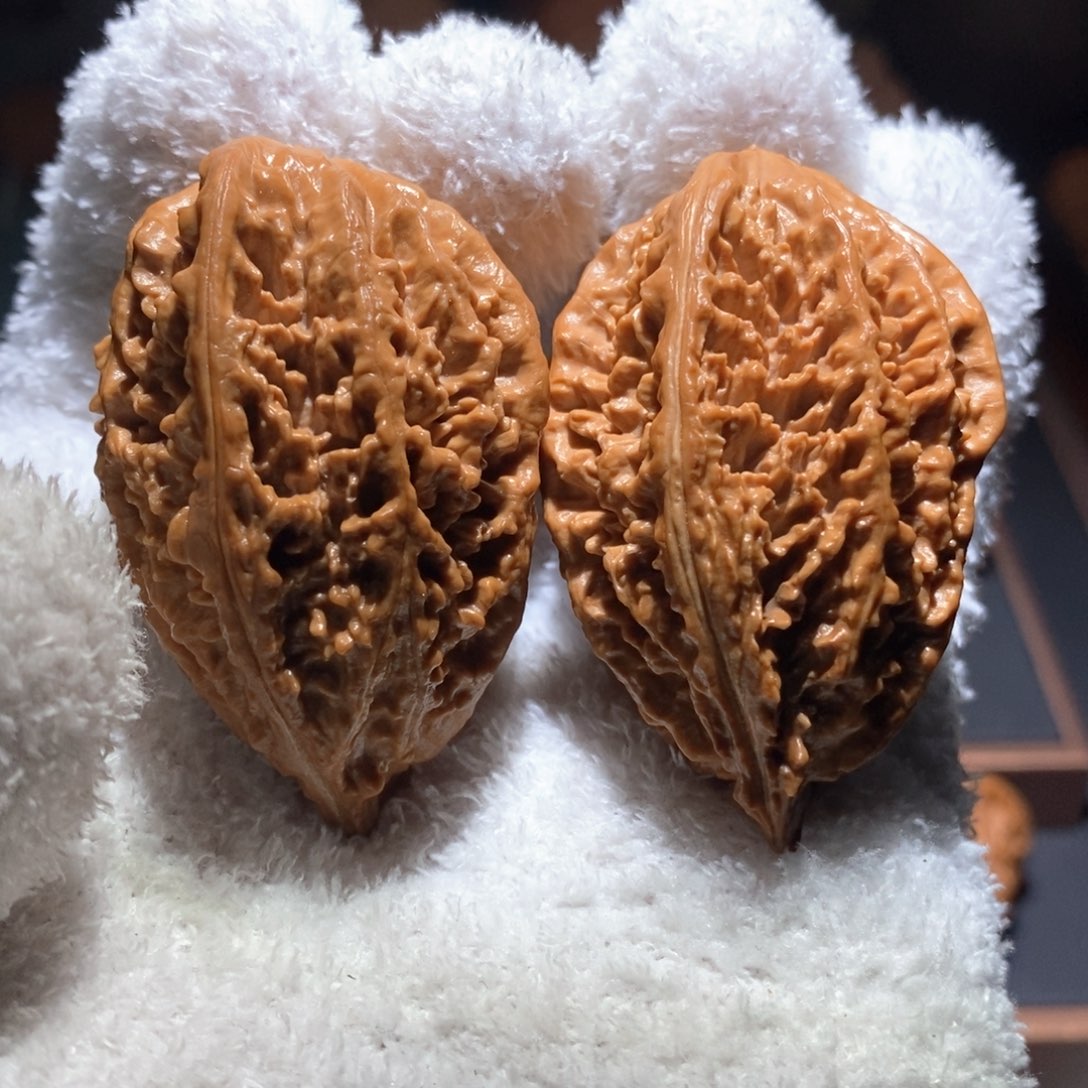 文玩核桃吊坠蚂蚁塔