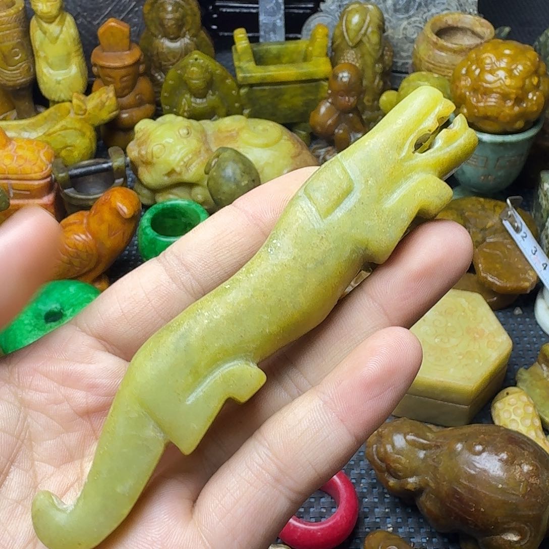 白玉菩提吊坠。。。