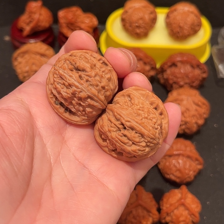 少***寺把件文玩核桃白狮子