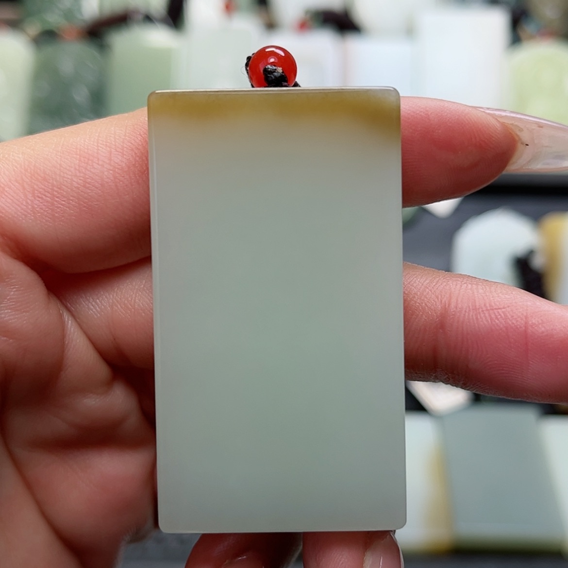 【闪购商品】颈饰未镶嵌和田玉丑*很