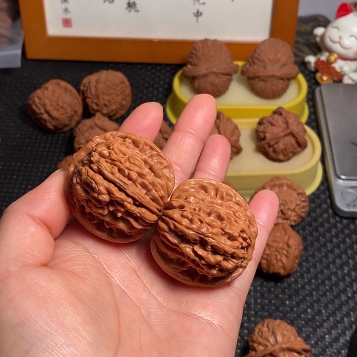 艳***儿把件文玩核桃四座楼