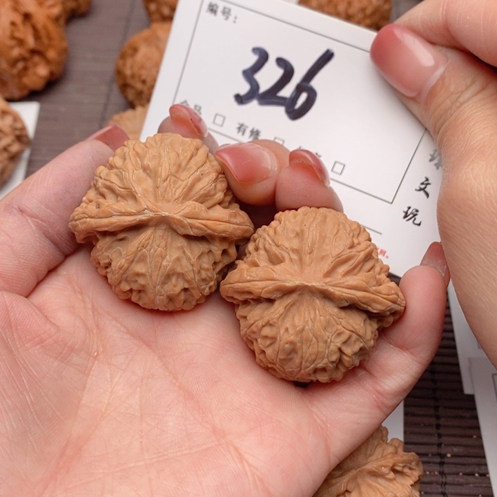 文玩核桃吊坠41全品宫灯326
