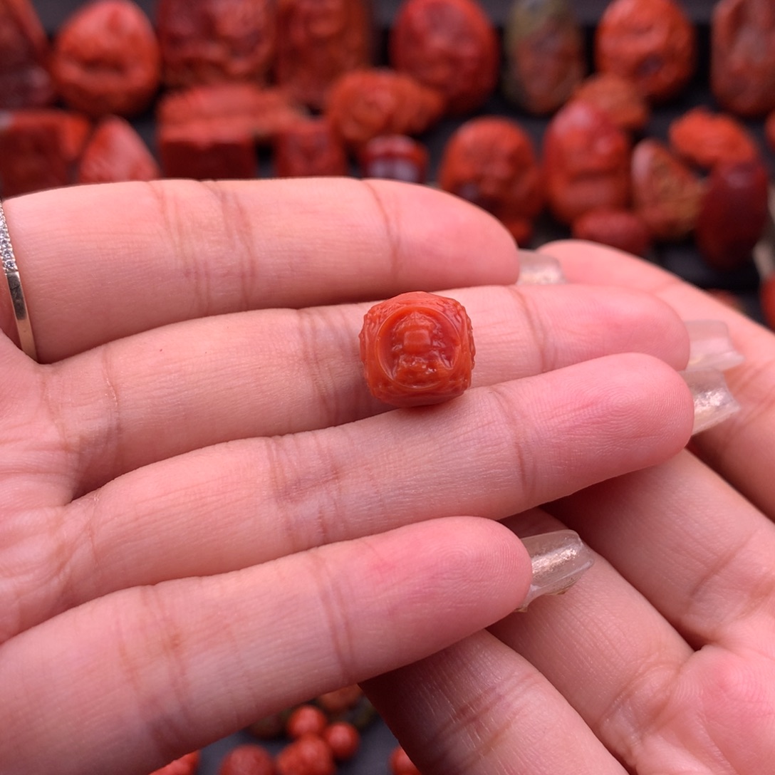 南红玛瑙南红川料无相观音六方12mm未镶嵌