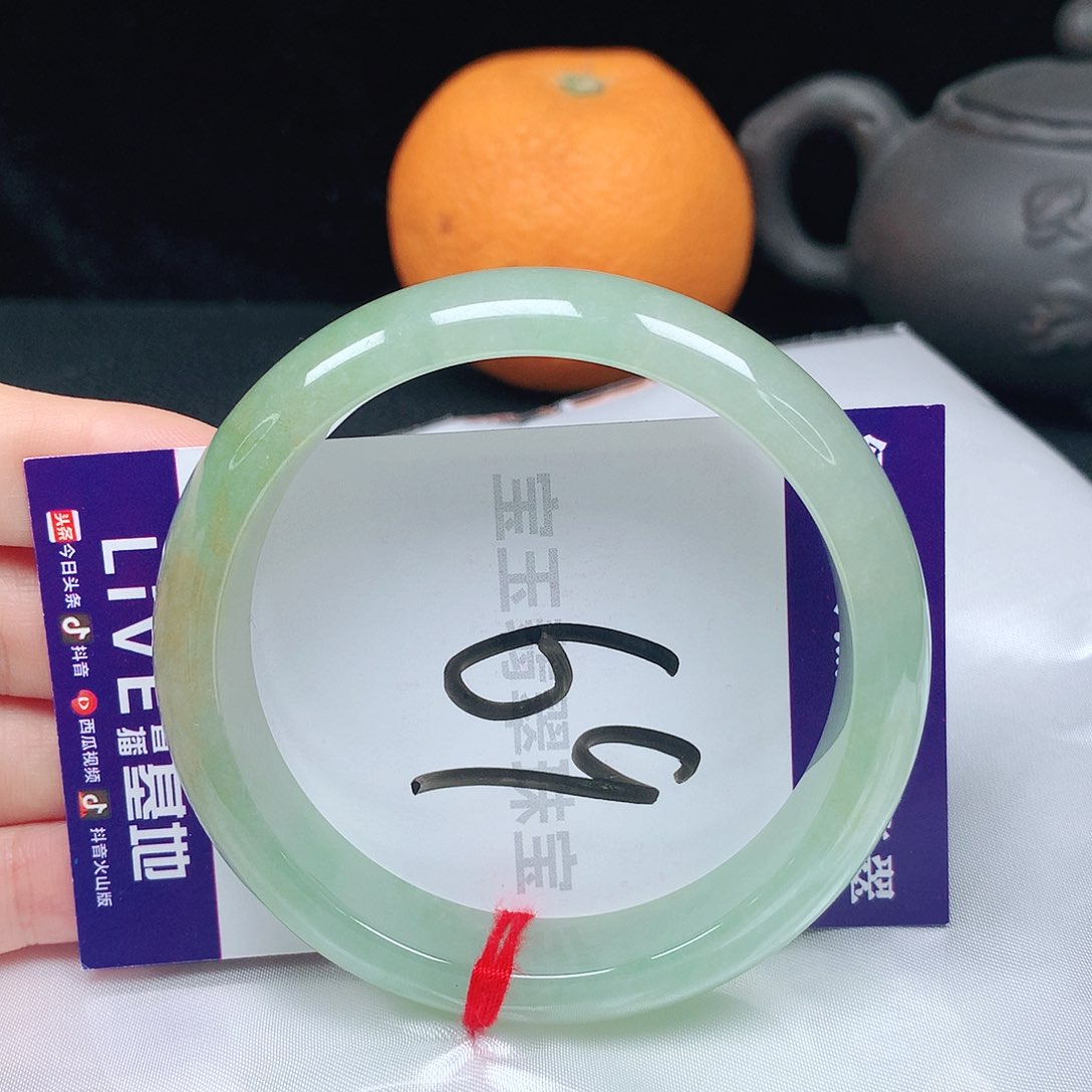 翡翠手镯未镶嵌59圈口