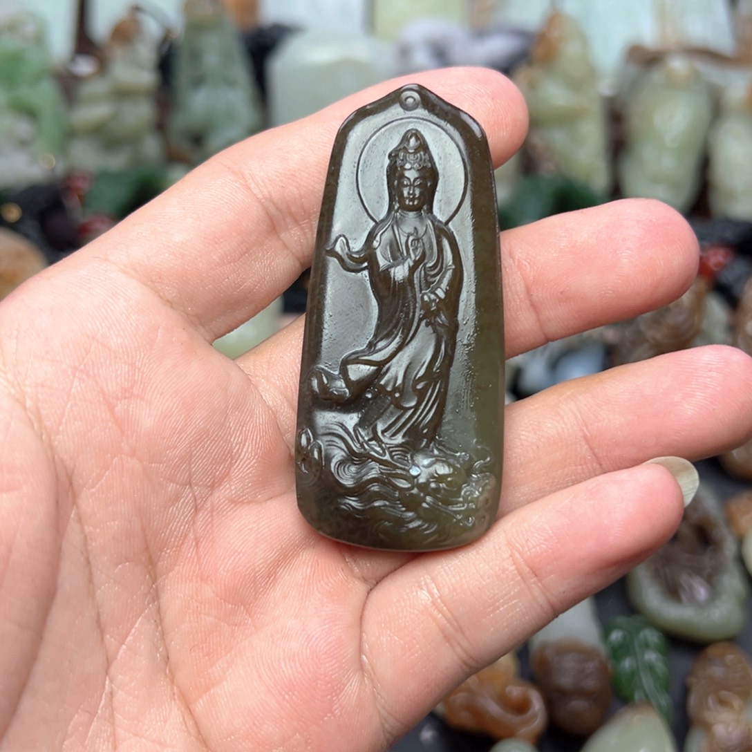 和田玉未镶嵌挂件