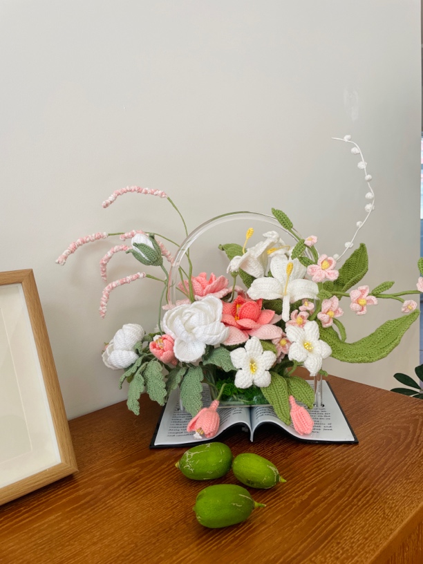 特价手工编织毛线玫瑰向日葵花束成品手提花篮送女友闺蜜老师礼物