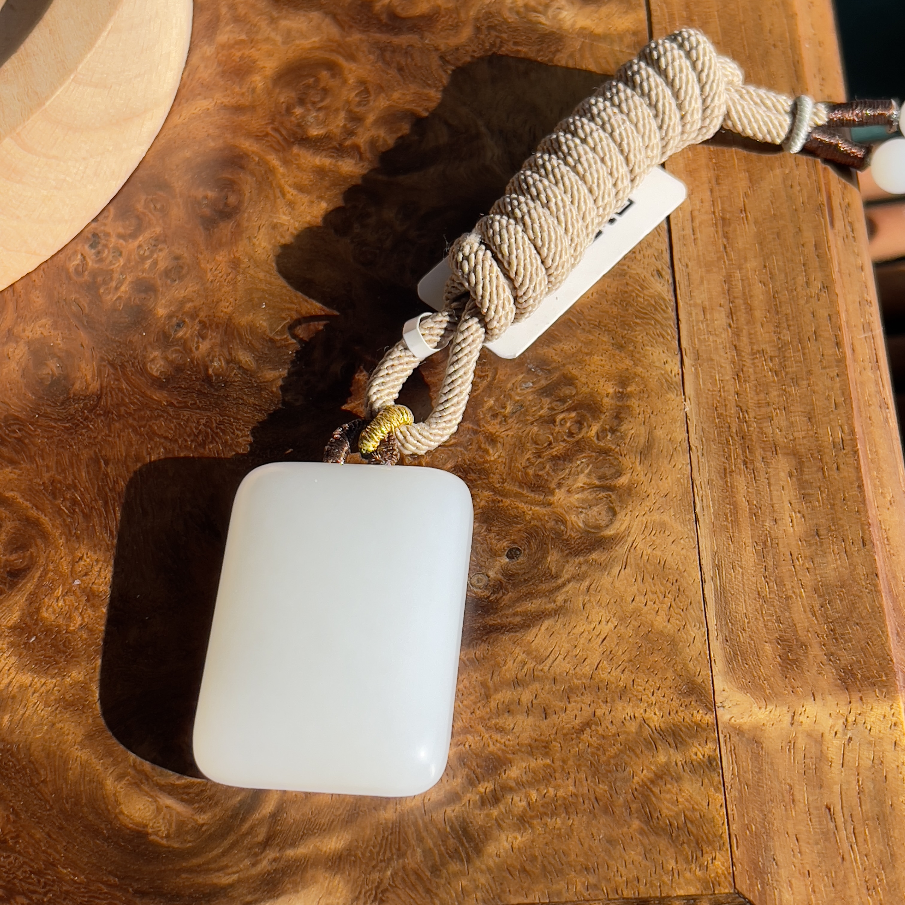 【扣子哥李想】白玉无事牌吊坠颈饰 带绳 LX09*4008-2*