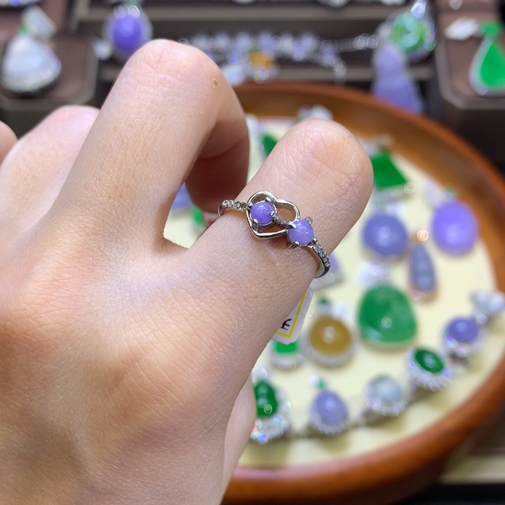 翡翠颈饰银S925镶嵌翡翠吊坠