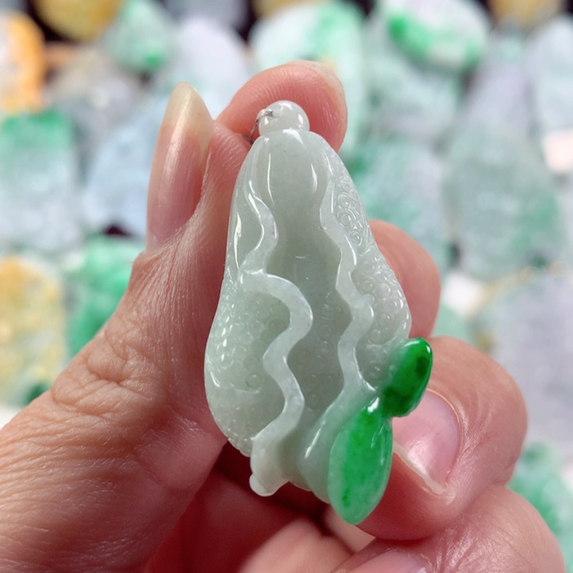 【闪购商品】翡翠吊坠(不含链)未镶嵌