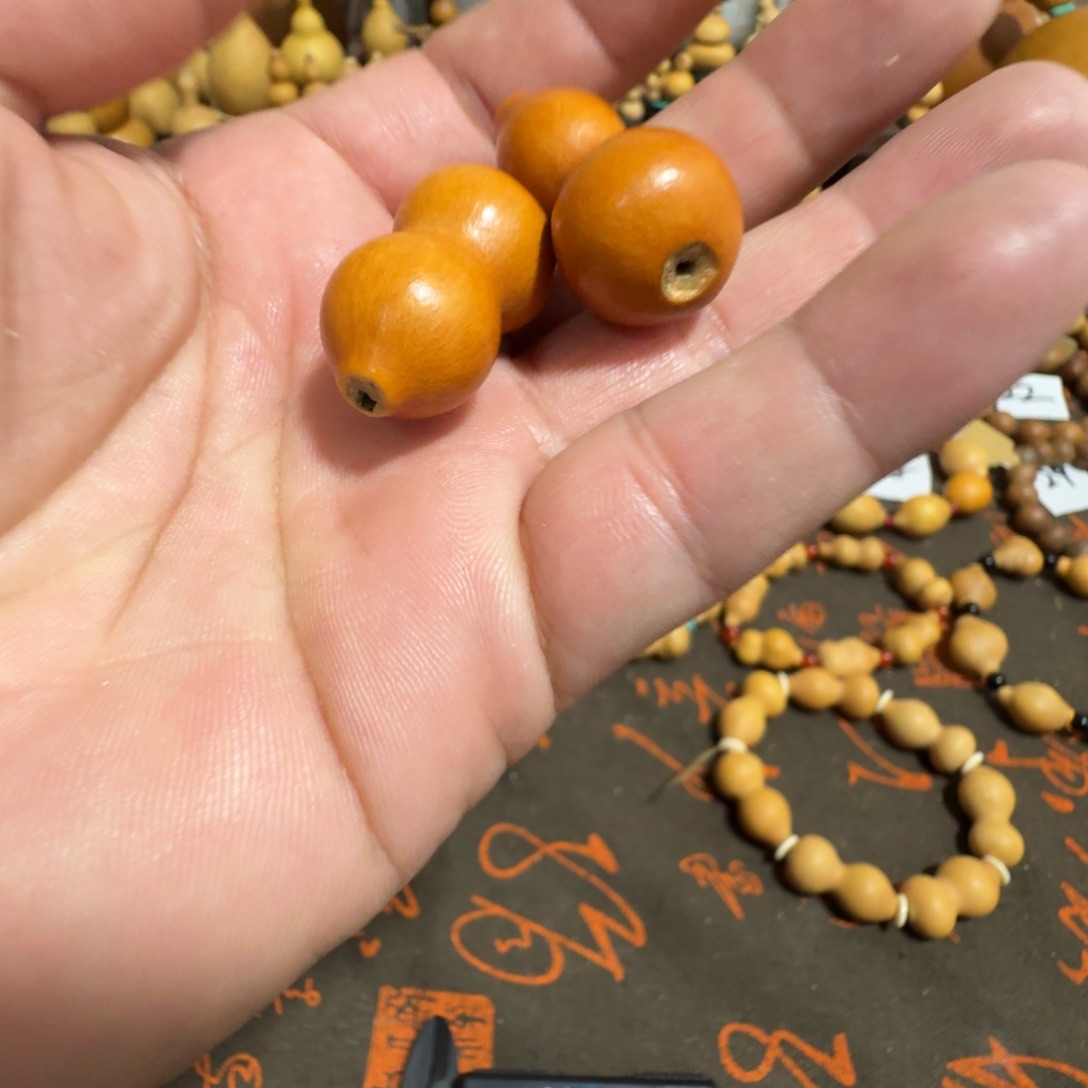 郝***啦大叶紫檀（黑酸枝木类）直播间专属福利活动