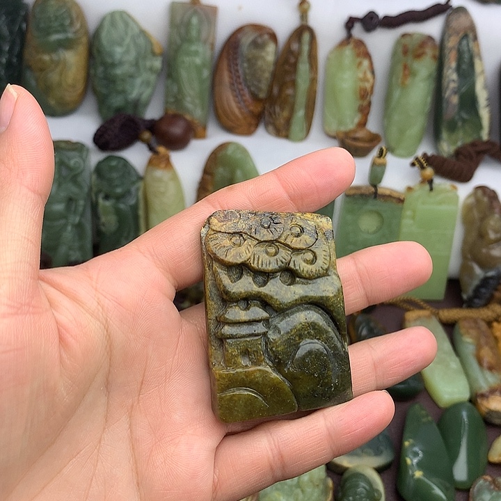 岫岩河磨玉（透闪石质玉）未镶嵌挂件