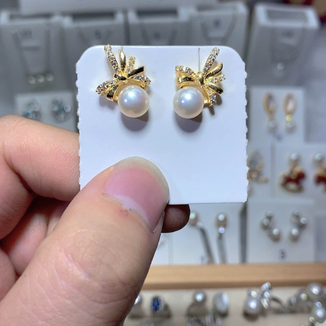 银S925镶嵌淡水珍珠耳饰