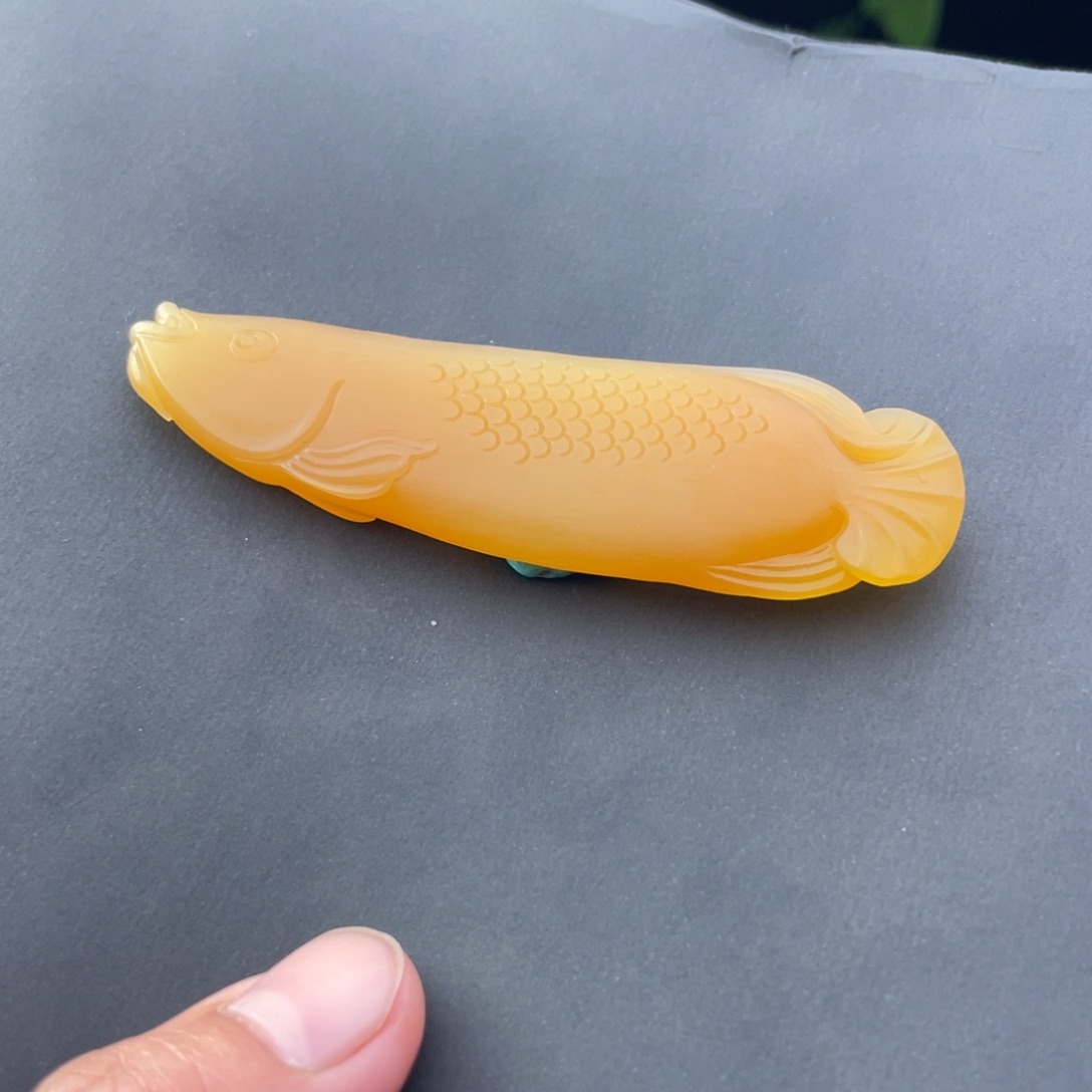 斌***石英质玉未镶嵌黄蜡石挂件