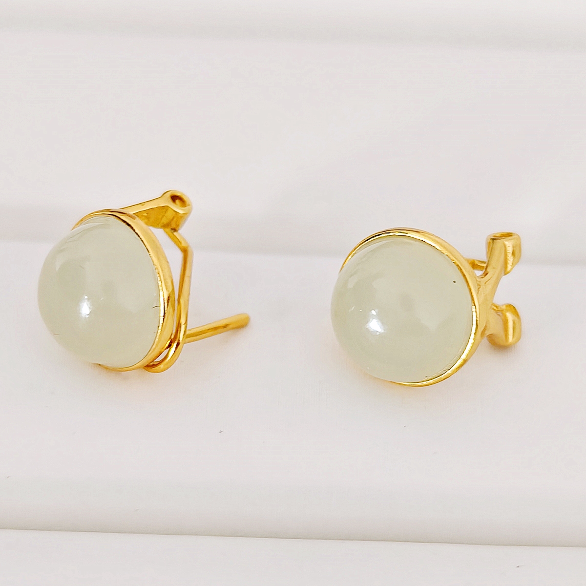 S925银镶和田晴水半圆蛋面耳扣简约百搭高品质玉石耳饰