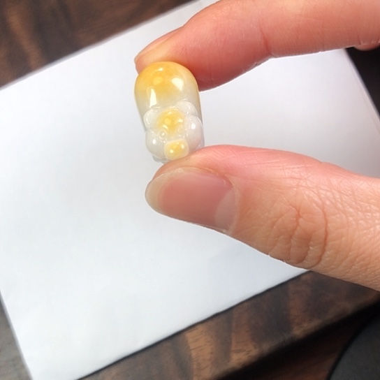 翡翠未镶嵌颈饰缅甸A货，每天下午1点半开播