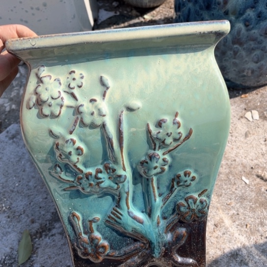 红陶口20高24瑕疵