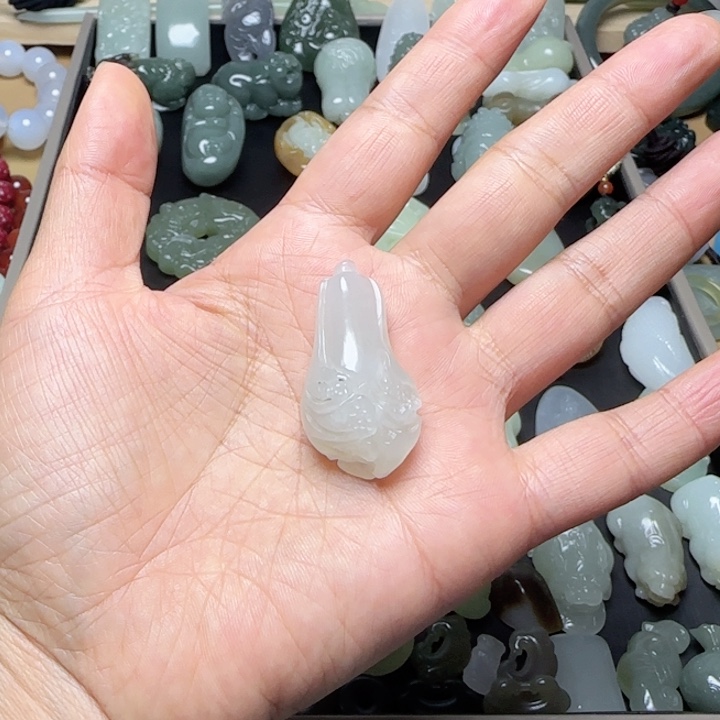 和田玉挂件未镶嵌