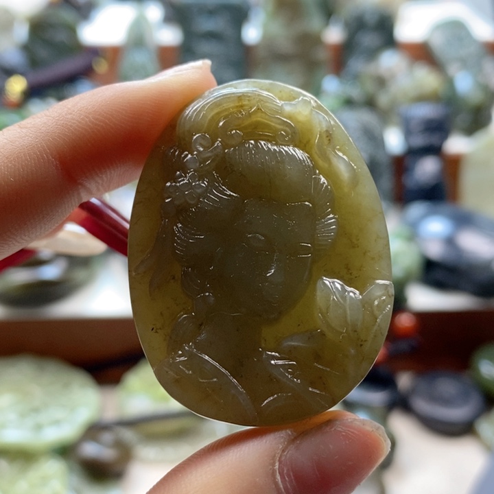 和田玉颈饰未镶嵌